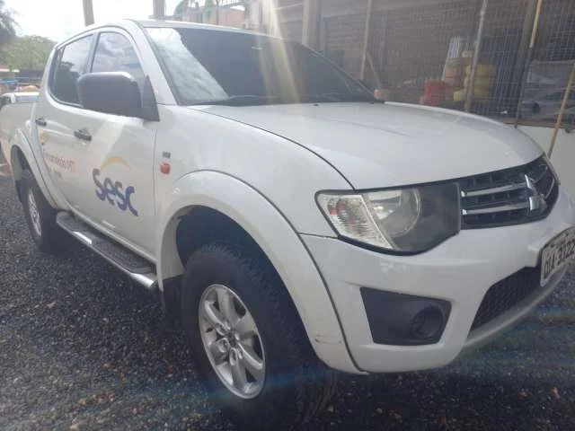 Mitsubishi L200 Triton 2.4 HLS 2015/2015 Flex