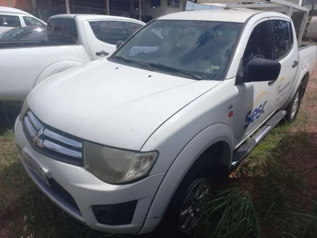 Mitsubishi L200 Triton 2.4 HLS 2015/2015 Flex